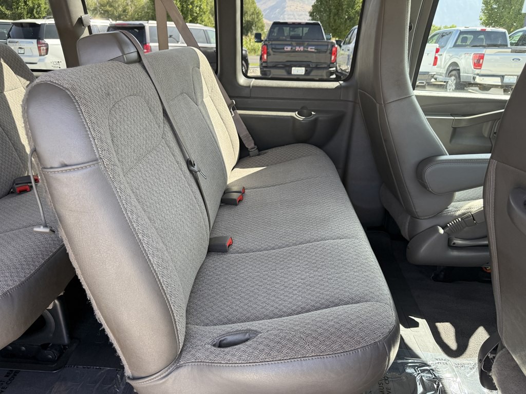 2019 Chevrolet Express Image 21