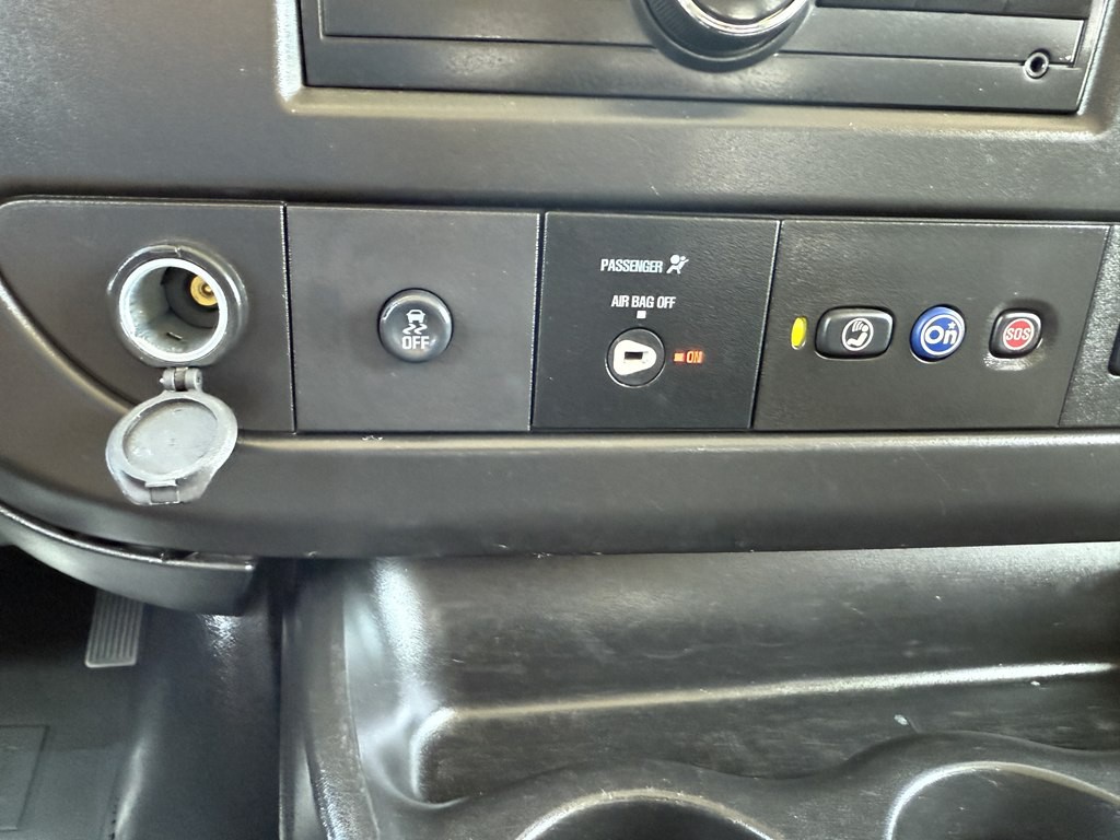 2019 Chevrolet Express Image 35