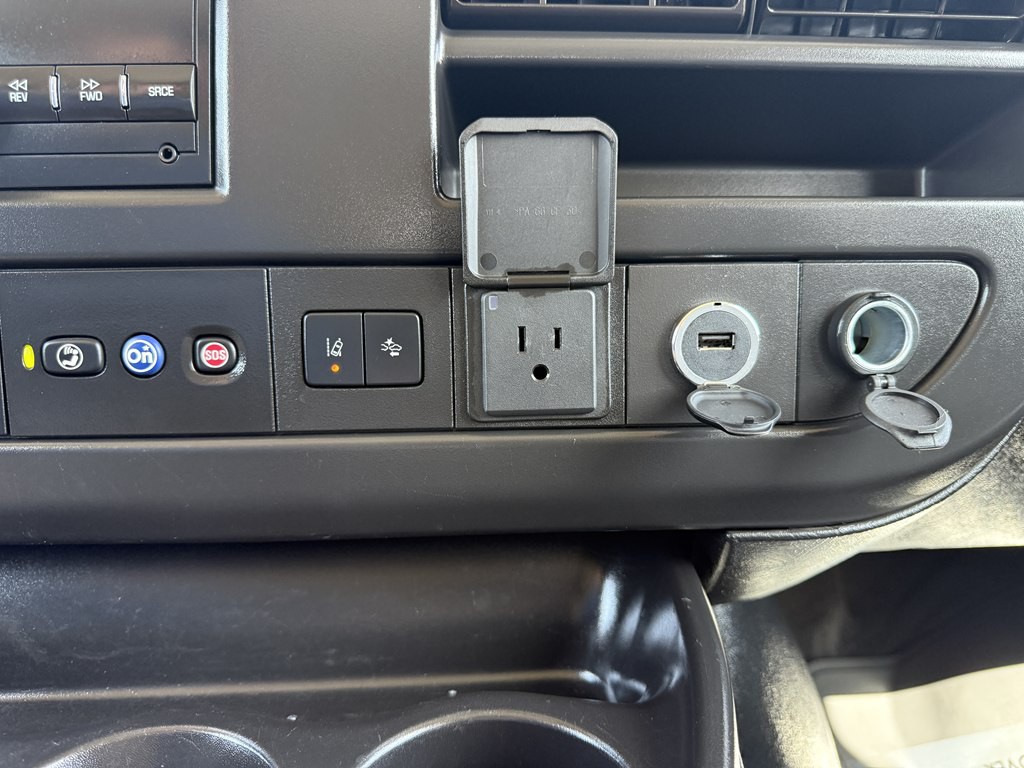2019 Chevrolet Express Image 36
