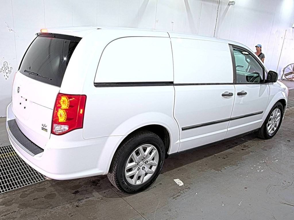 2014 RAM C/V Image 3