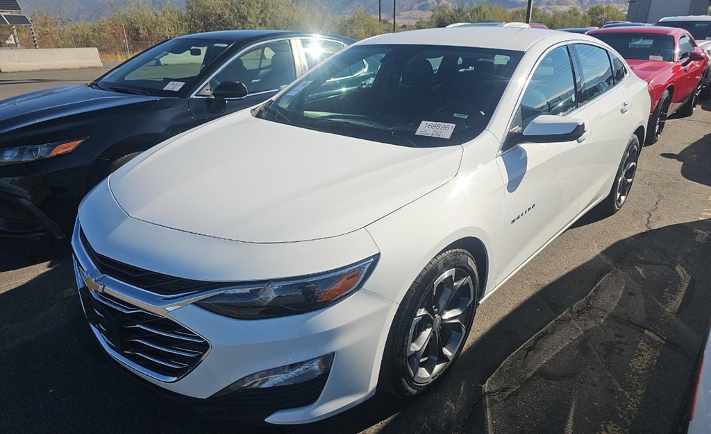 2024 Chevrolet Malibu Image 2