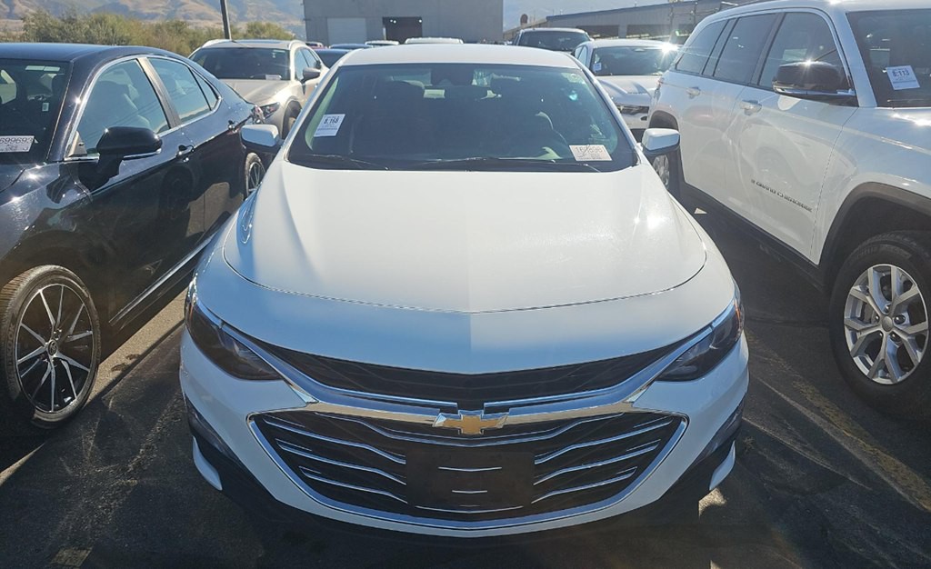 2024 Chevrolet Malibu Image 3