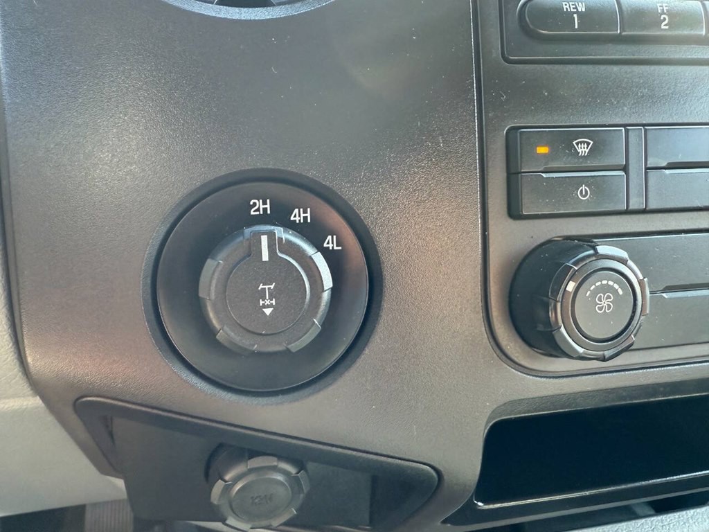 2015 Ford F-250 Image 11