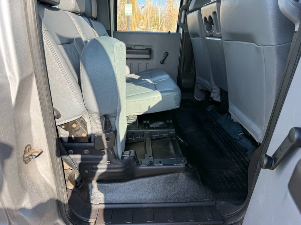 2015 Ford F-250 Image 29