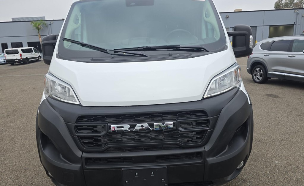 2025 RAM Promaster Image 2