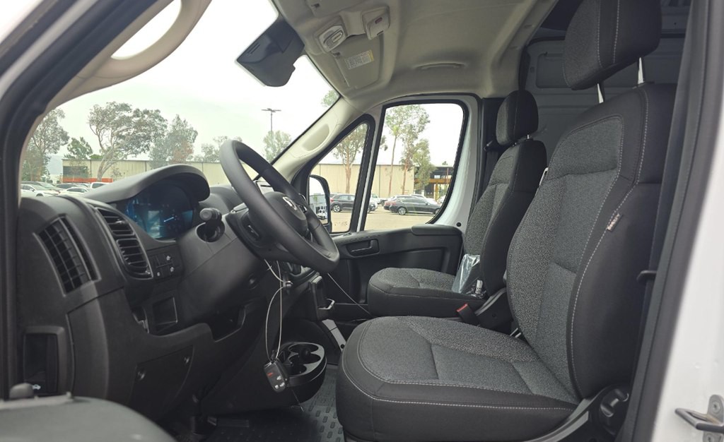 2025 RAM Promaster Image 10