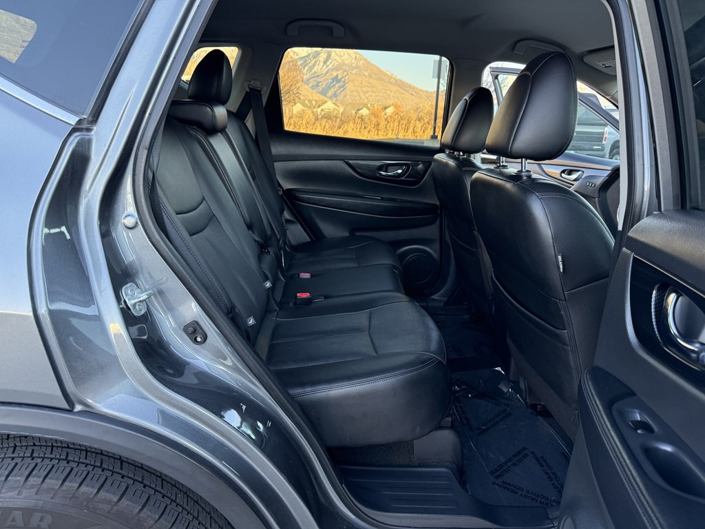 2018 Nissan Rogue Image 20