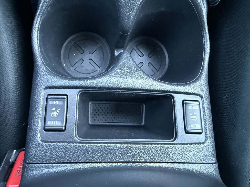 2018 Nissan Rogue Image 40