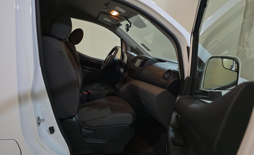 2021 Nissan NV200 Image 12