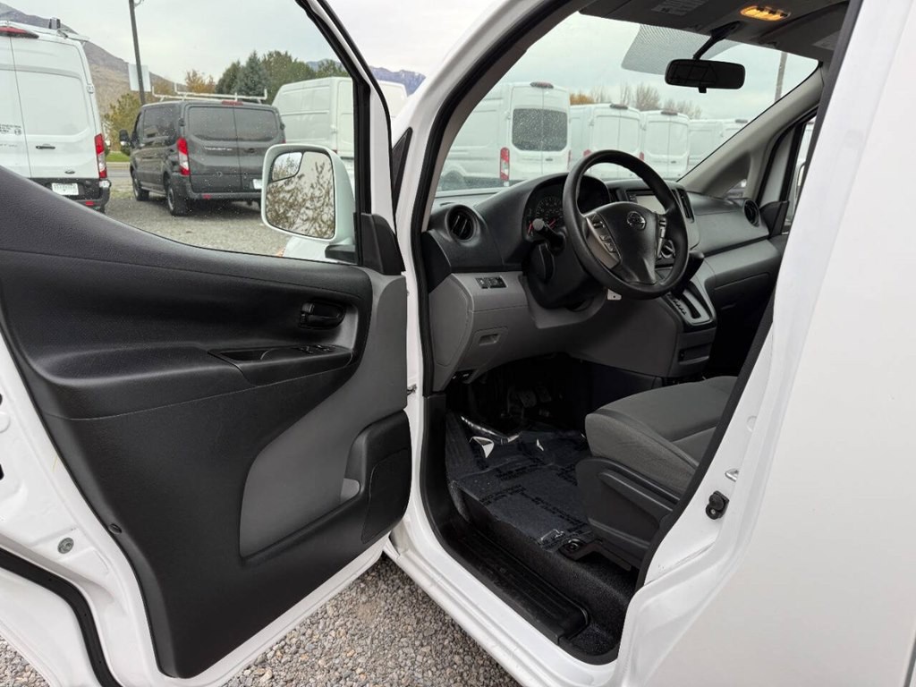 2021 Nissan NV200 Image 13