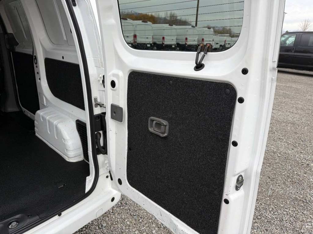 2021 Nissan NV200 Image 20
