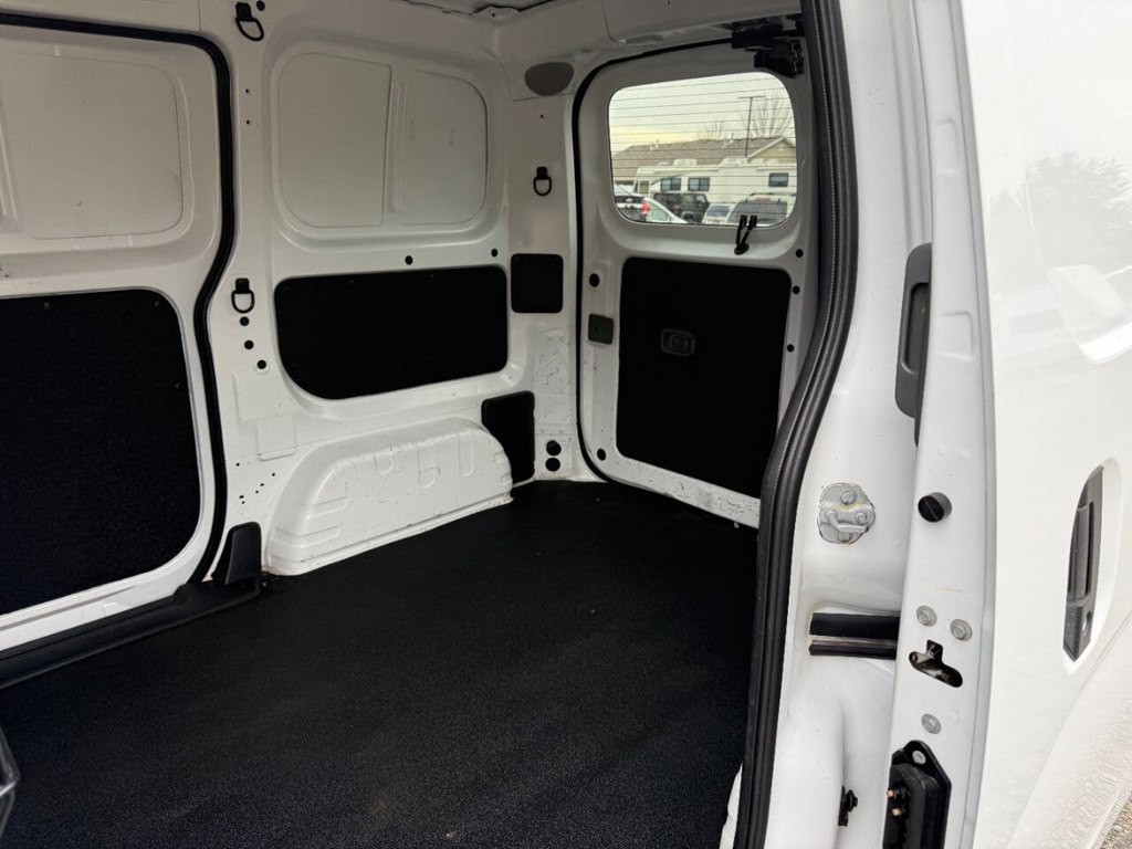 2021 Nissan NV200 Image 24