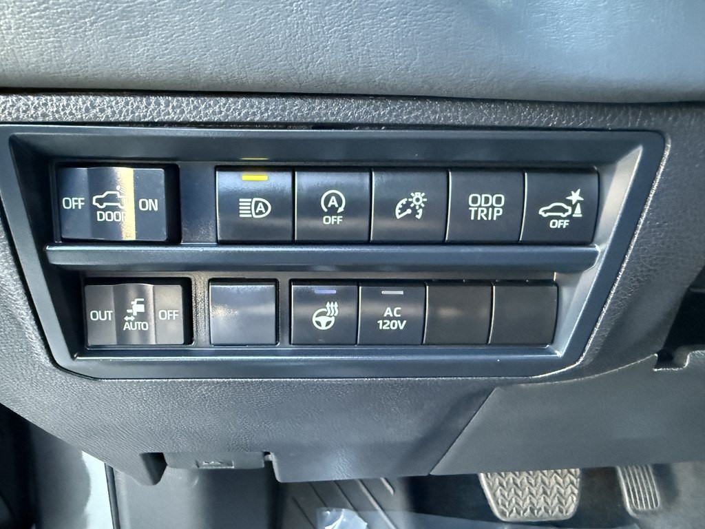 2025 Toyota Tundra Image 32