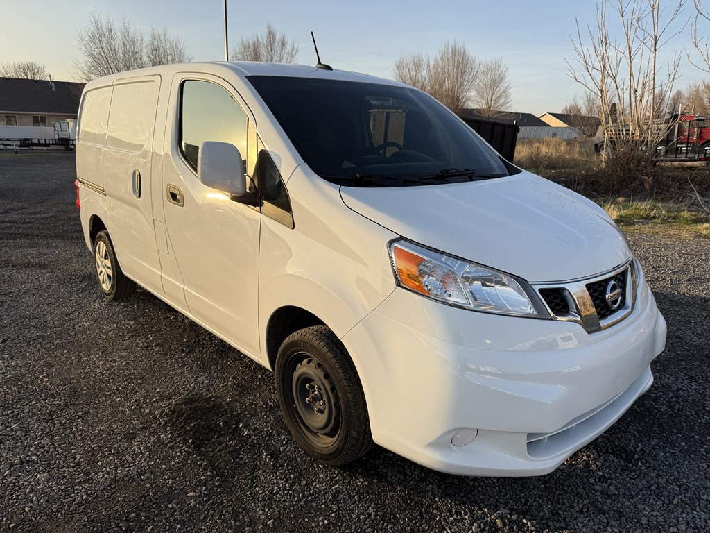 2018 Nissan NV200 Image 1