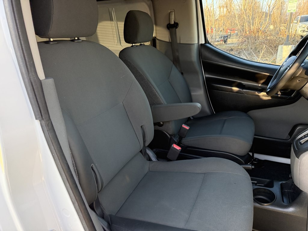 2018 Nissan NV200 Image 18