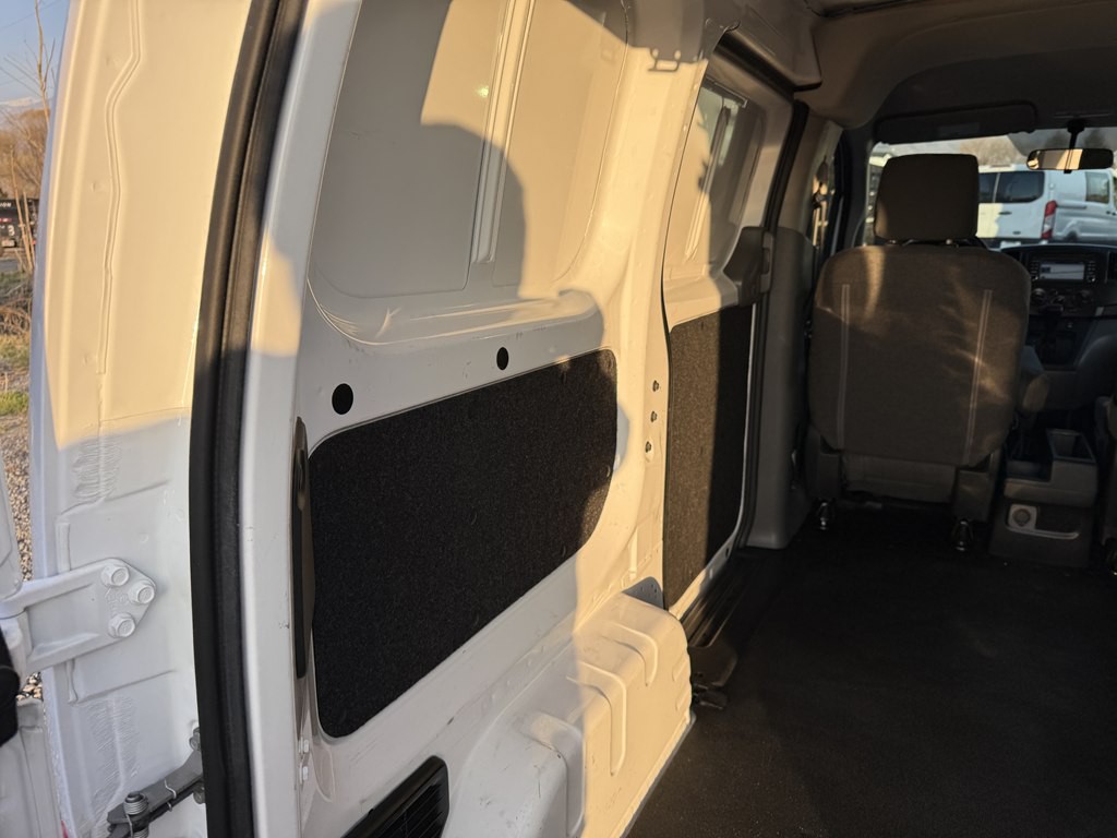 2018 Nissan NV200 Image 22