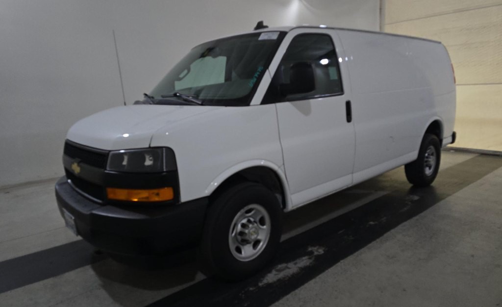 2022 Chevrolet Express Image 2
