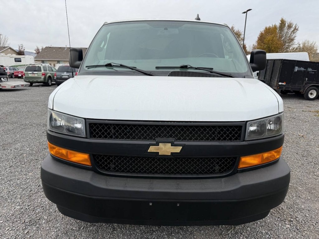 2022 Chevrolet Express Image 8