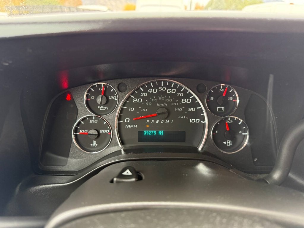 2022 Chevrolet Express Image 27