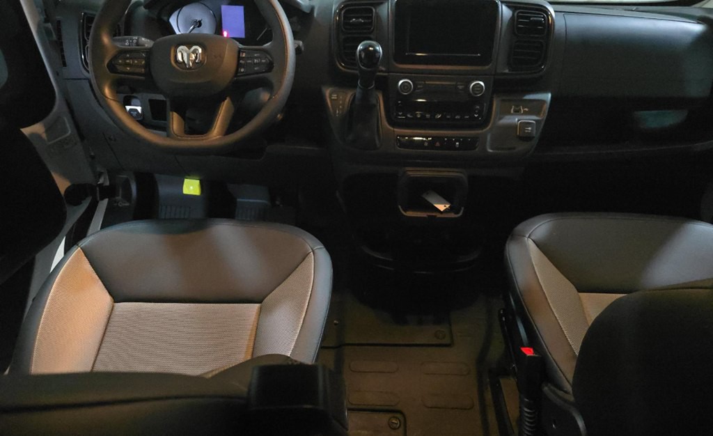2025 RAM Promaster Image 9