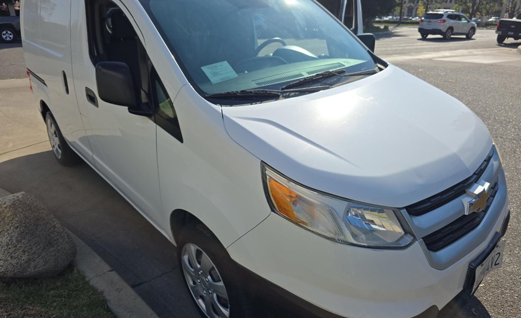 2015 Chevrolet Express Image 2