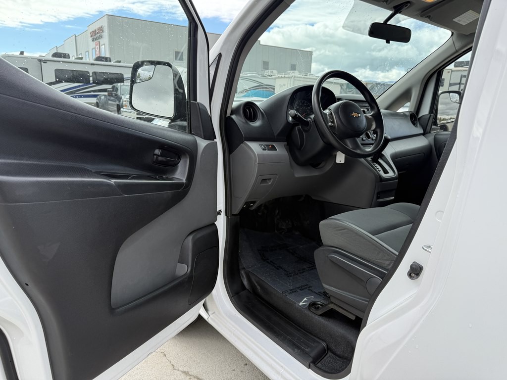 2015 Chevrolet Express Image 11