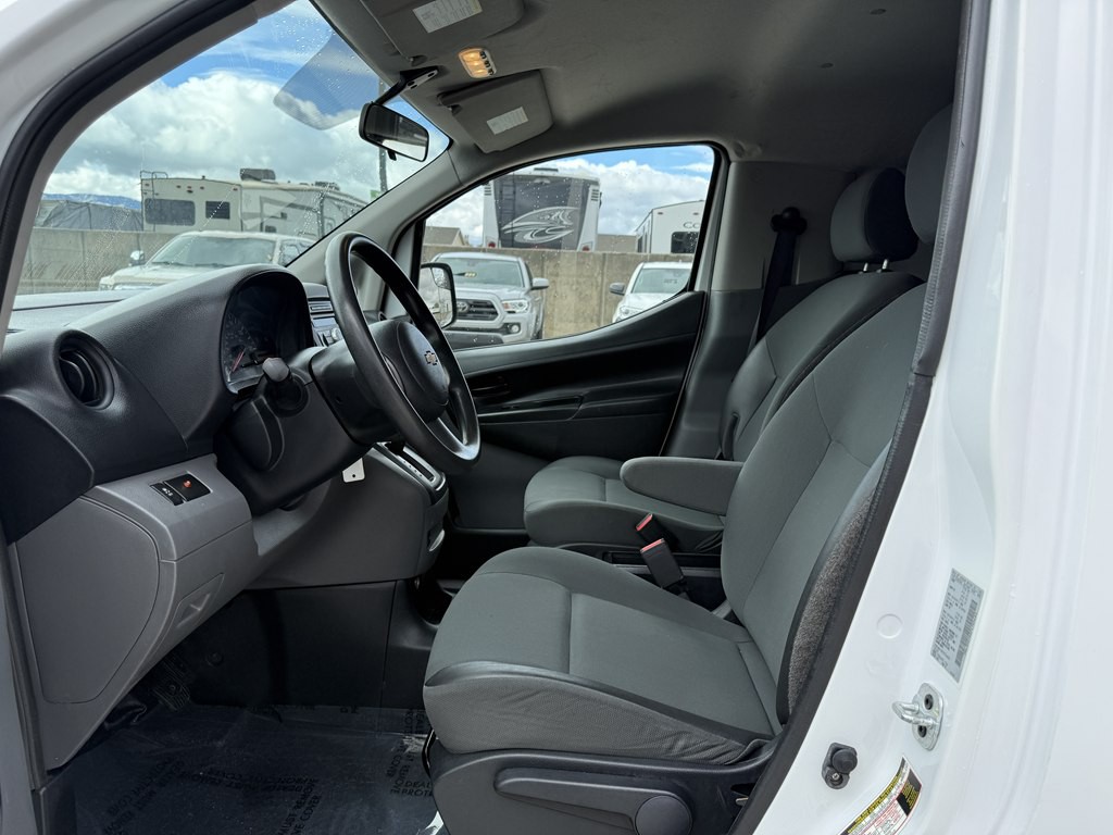 2015 Chevrolet Express Image 12