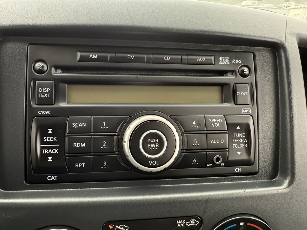 2015 Chevrolet Express Image 28