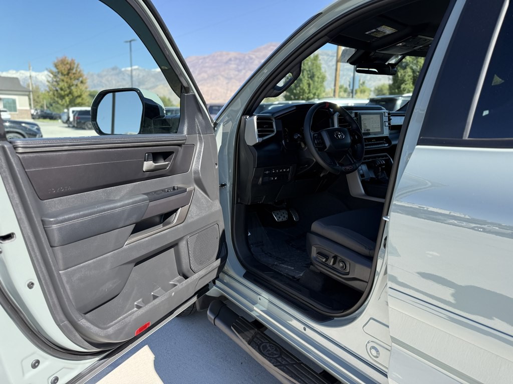 2025 Toyota Tundra Image 21