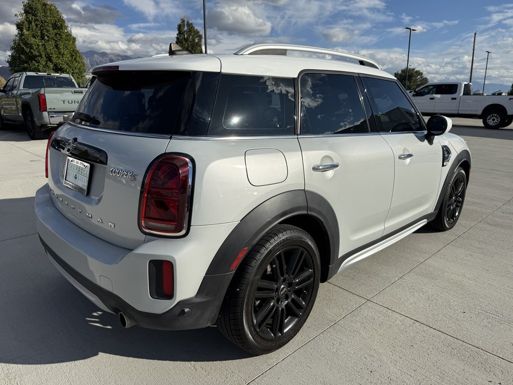 2022 MINI Cooper Image 3