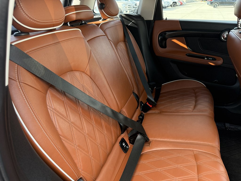 2022 MINI Cooper Image 18