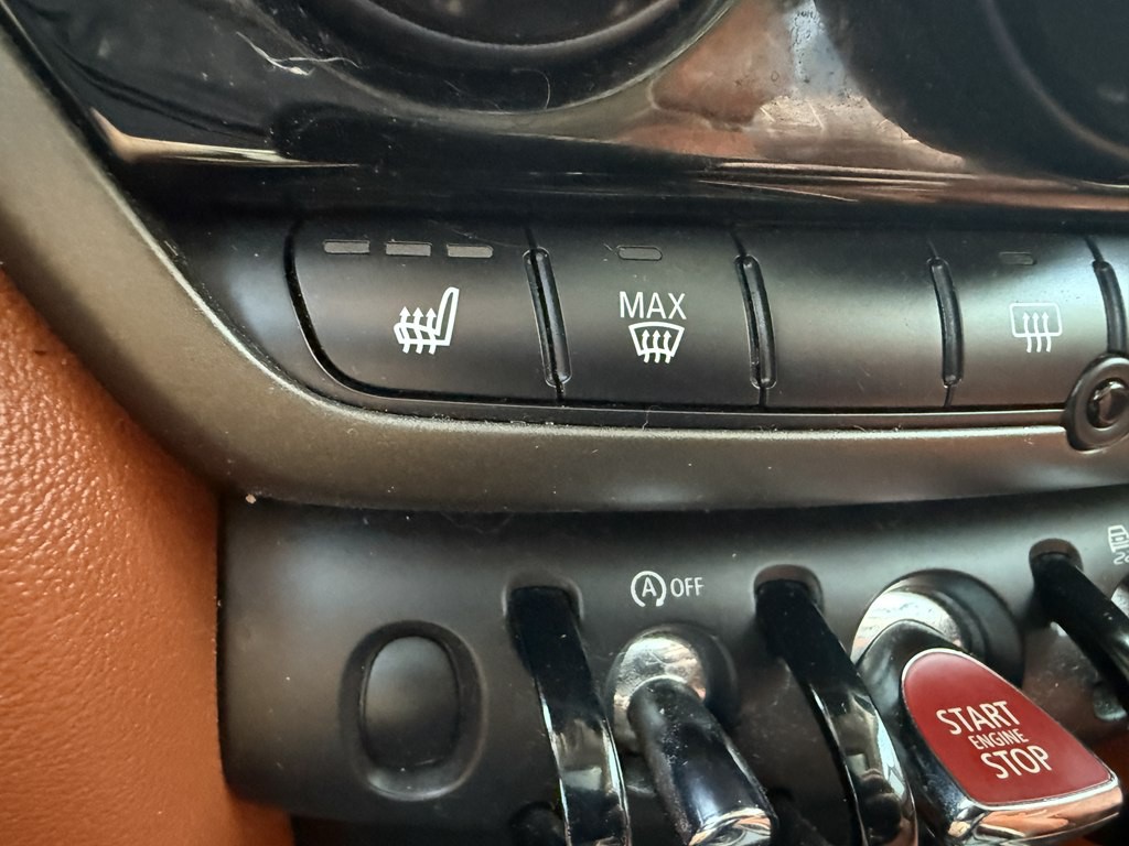 2022 MINI Cooper Image 36