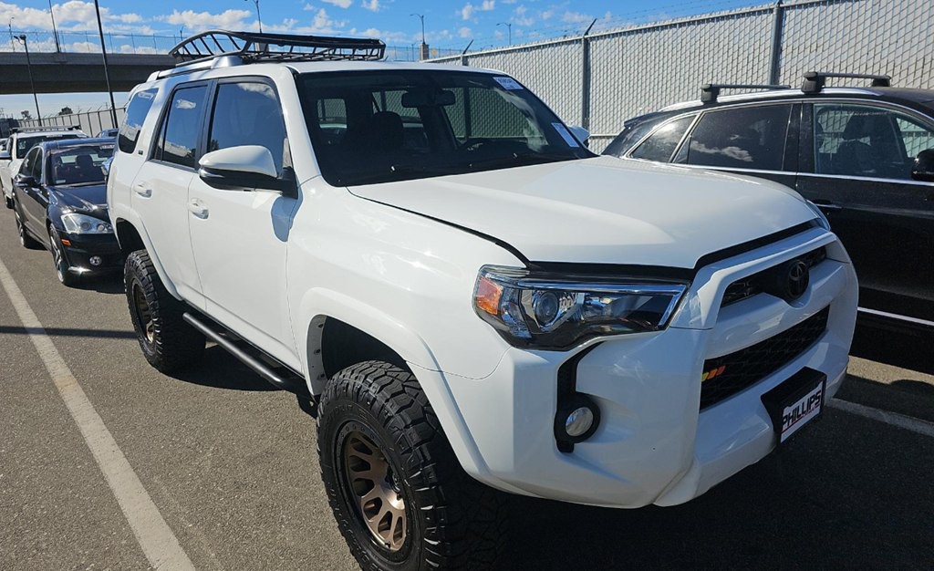 2018 Toyota 4Runner Image 1