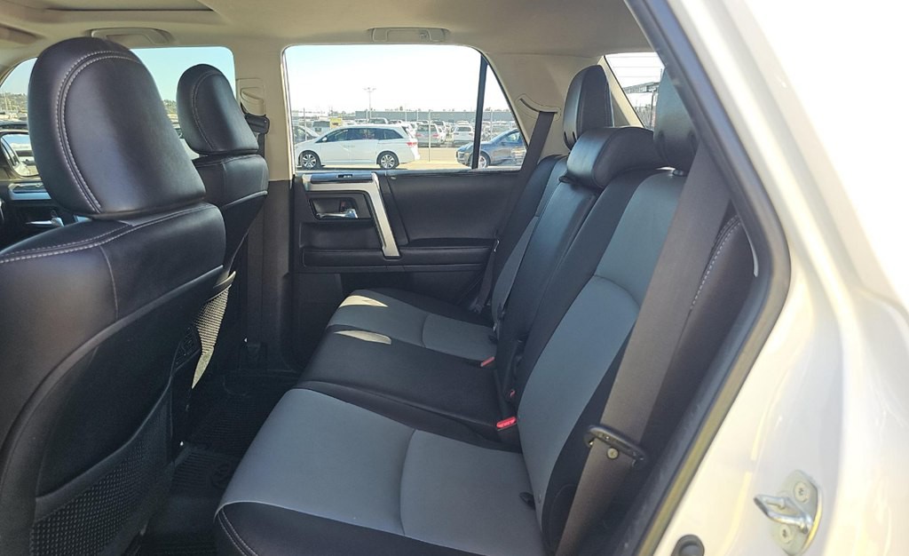 2018 Toyota 4Runner Image 11
