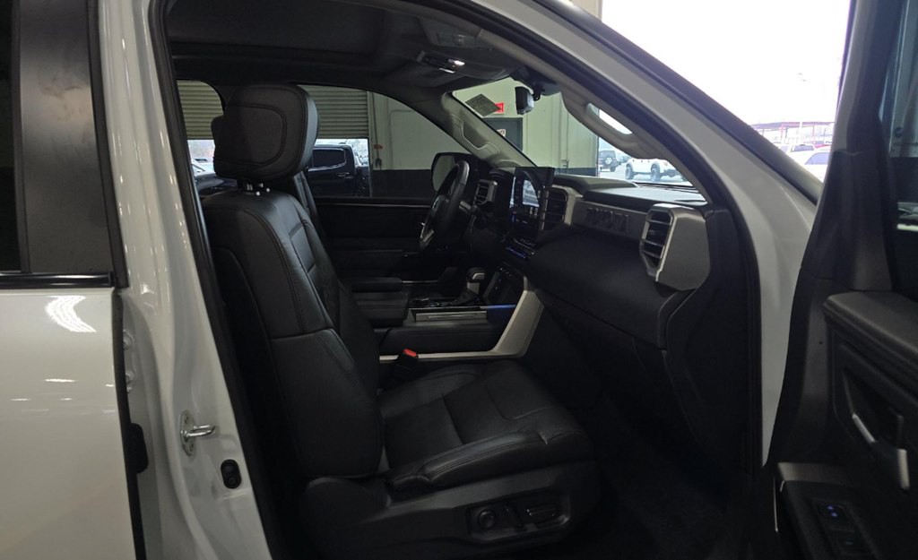 2024 Toyota Sequoia Image 9