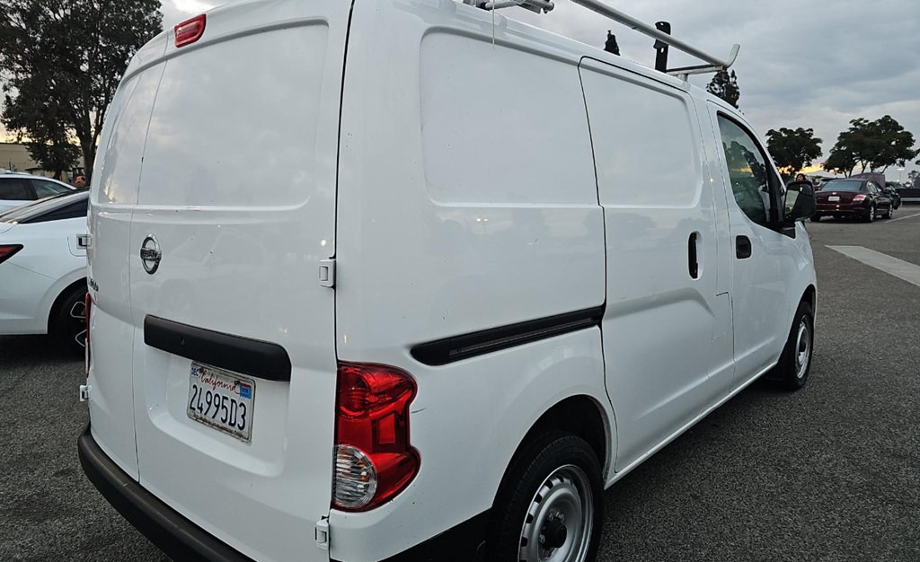 2020 Nissan NV200 Image 2