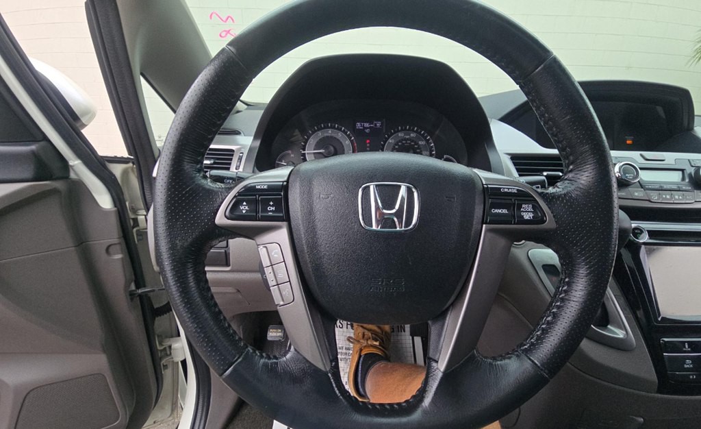 2016 Honda Odyssey Image 14