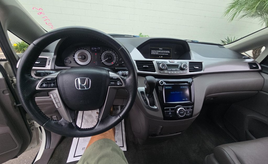 2016 Honda Odyssey Image 15