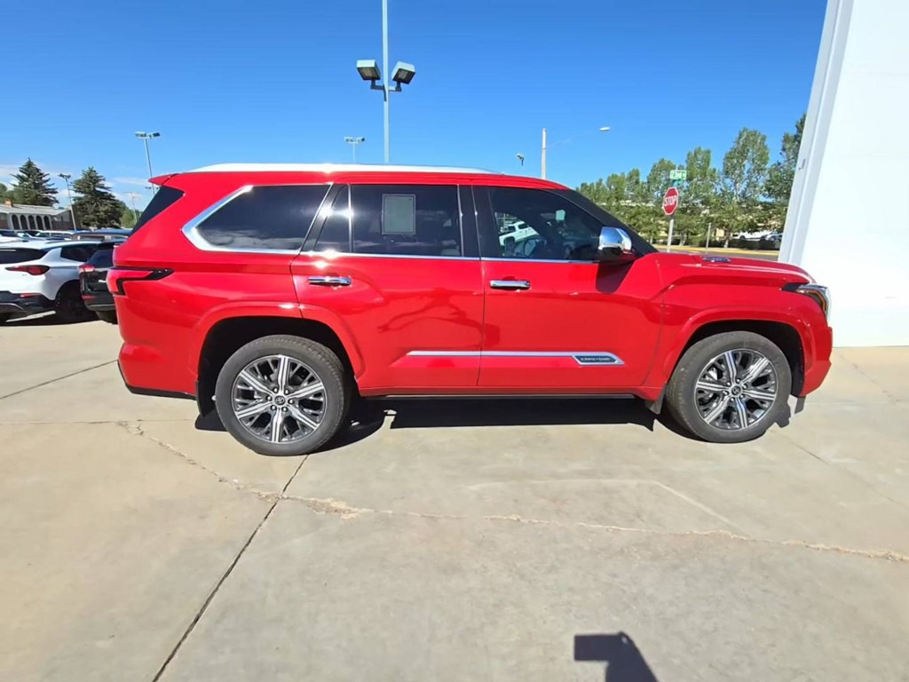 2023 Toyota Sequoia Image 3