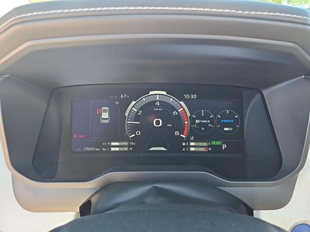 2023 Toyota Sequoia Image 6