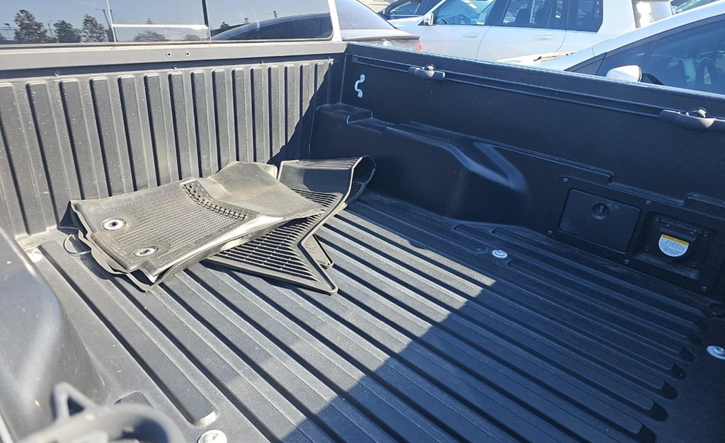 2020 Toyota Tacoma Image 6