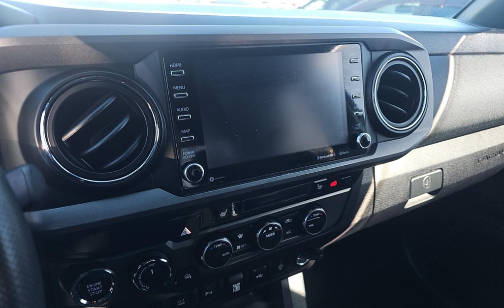 2020 Toyota Tacoma Image 12