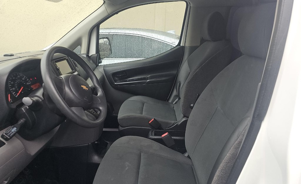 2015 Chevrolet Express Image 9