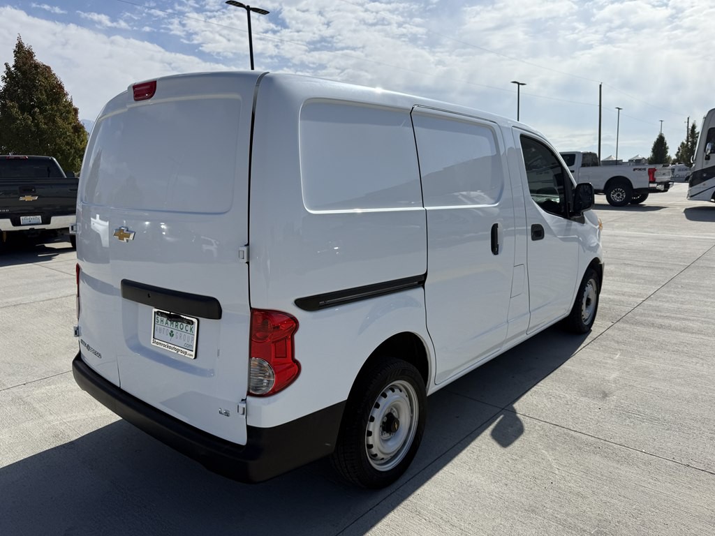 2015 Chevrolet Express Image 3