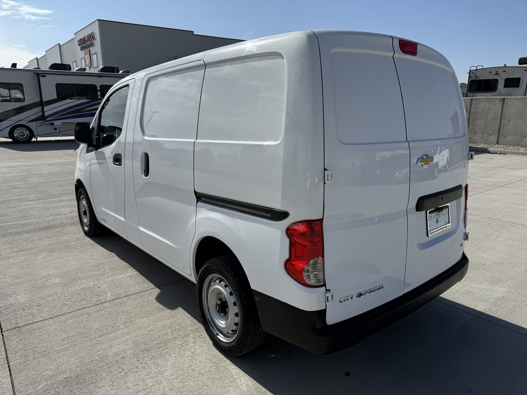 2015 Chevrolet Express Image 5