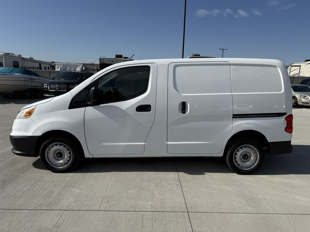 2015 Chevrolet Express Image 6