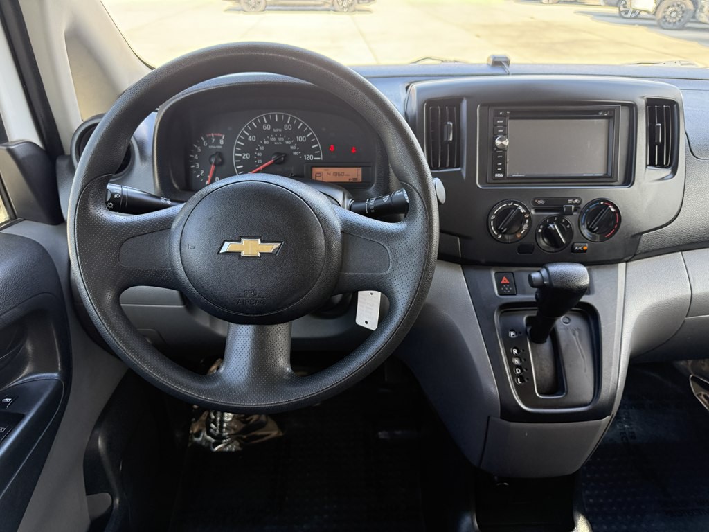 2015 Chevrolet Express Image 27