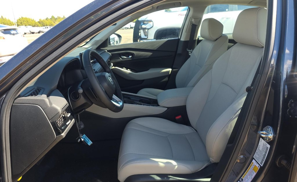2025 Honda Accord Image 15
