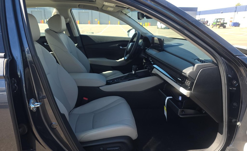 2025 Honda Accord Image 16