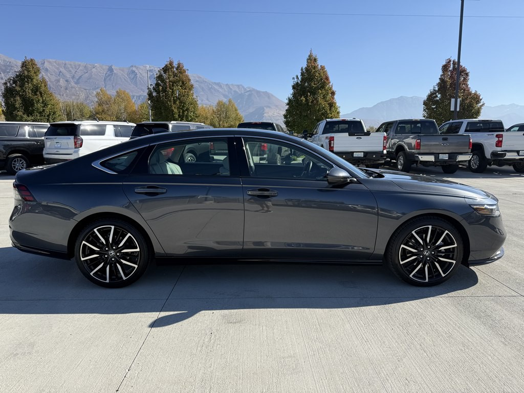 2025 Honda Accord Image 2